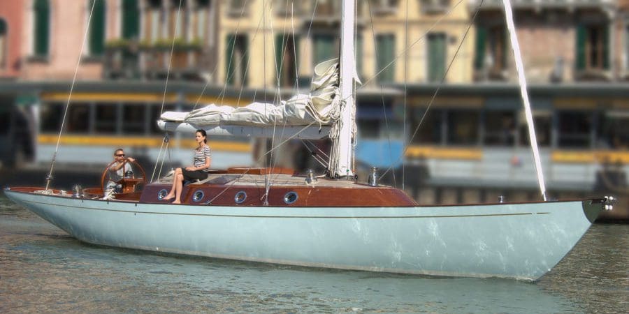 spirit-f-bond-007-luxury-yacht-4