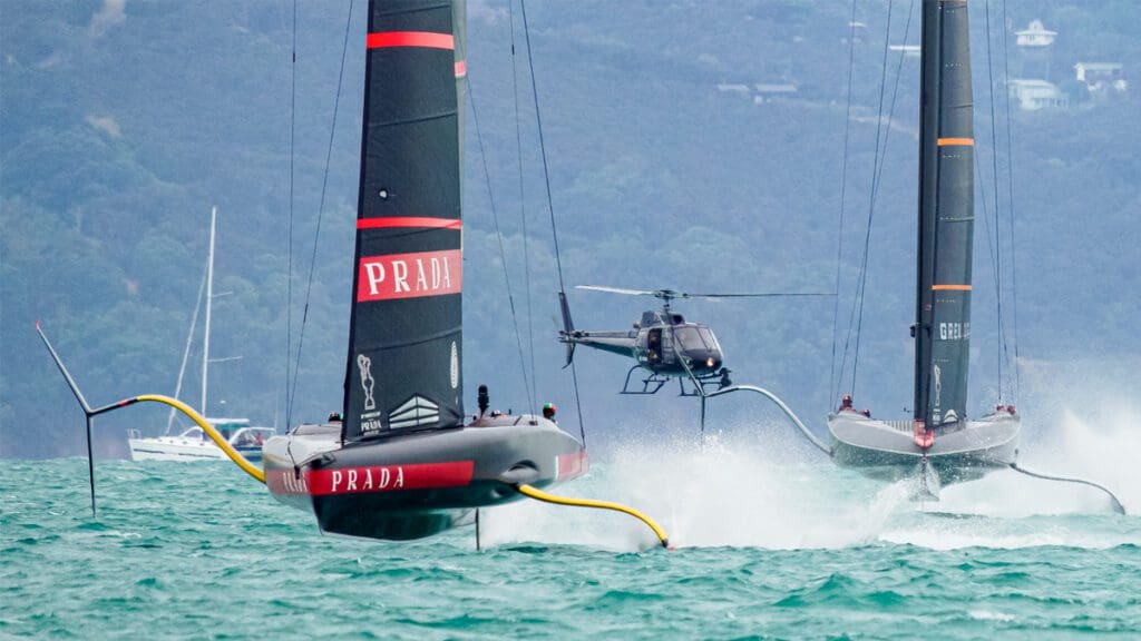 America's Cup luna rossa