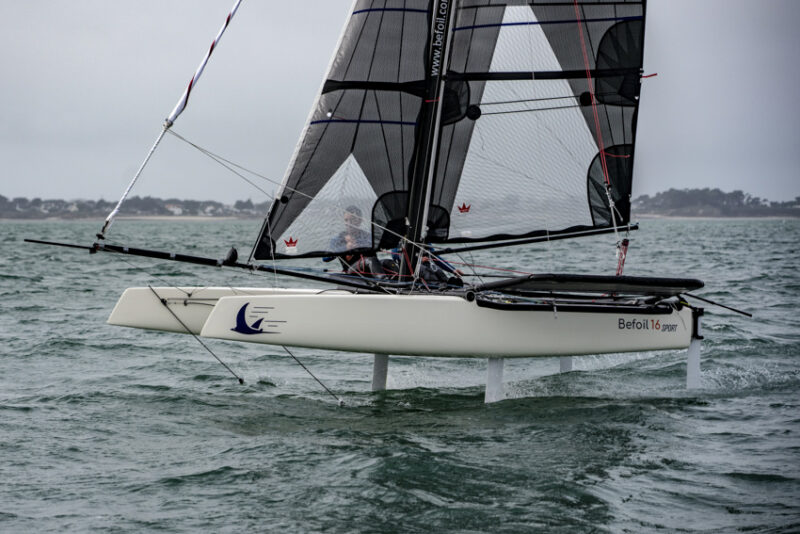 catamaran befoil 16