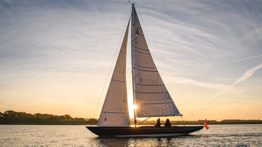 spirit 30 classic sailboat