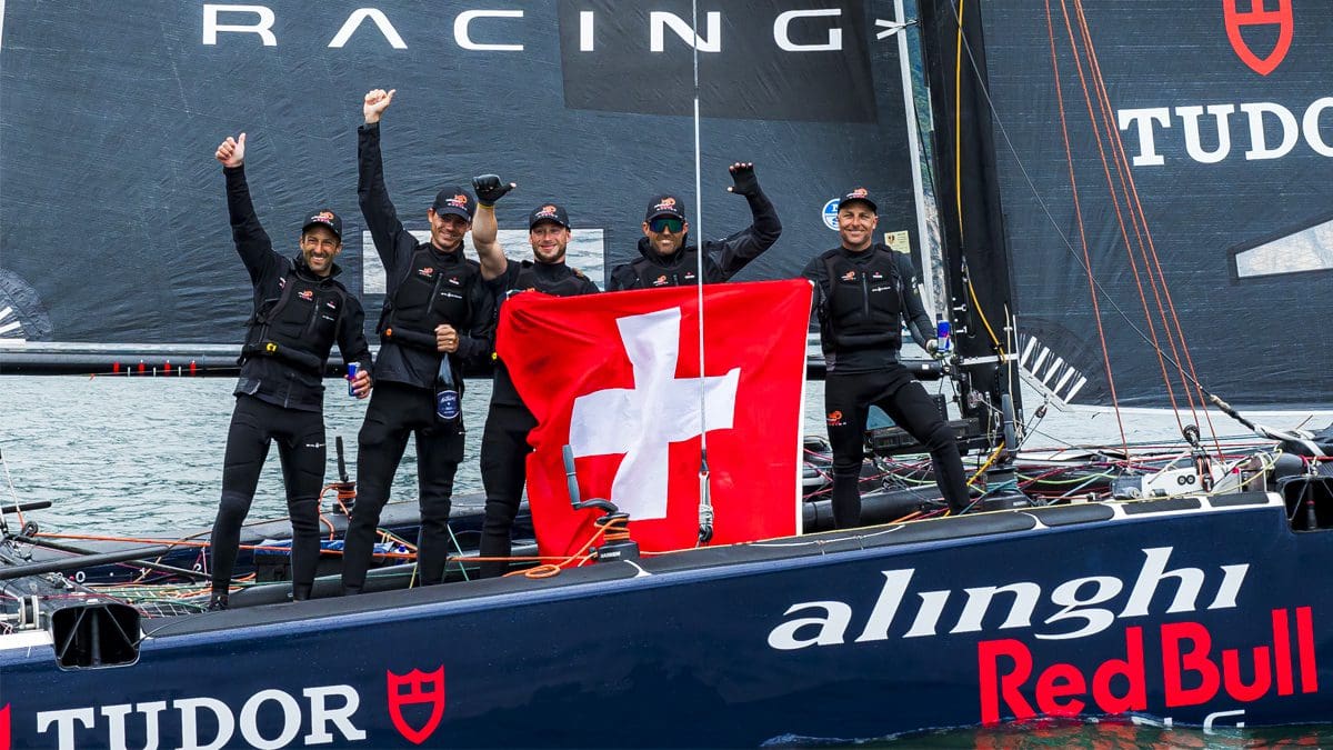 Alinghi gc32 racing tour