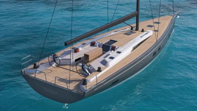 Deck layout of Grand Soleil Plus 65 Performance